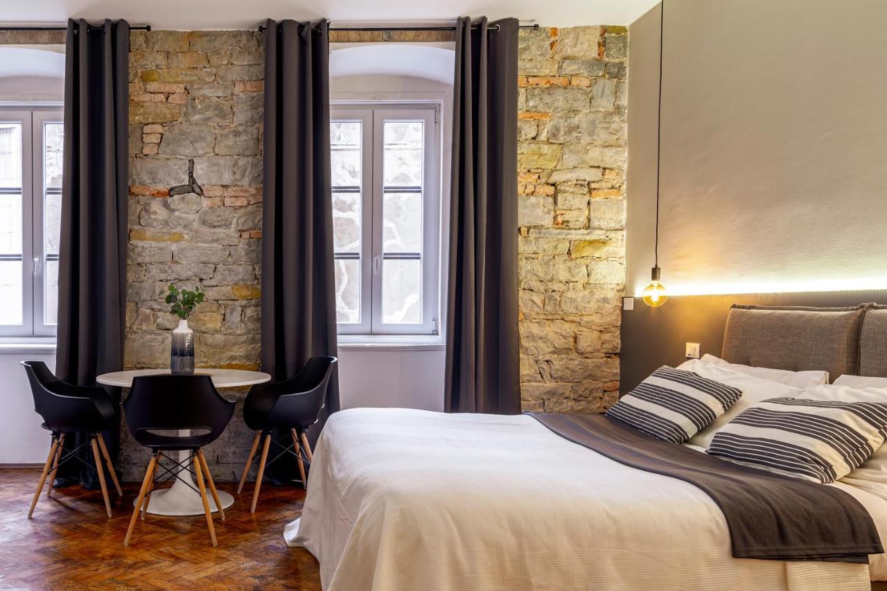 Romantic Studio In The Heart Of Триест Экстерьер фото